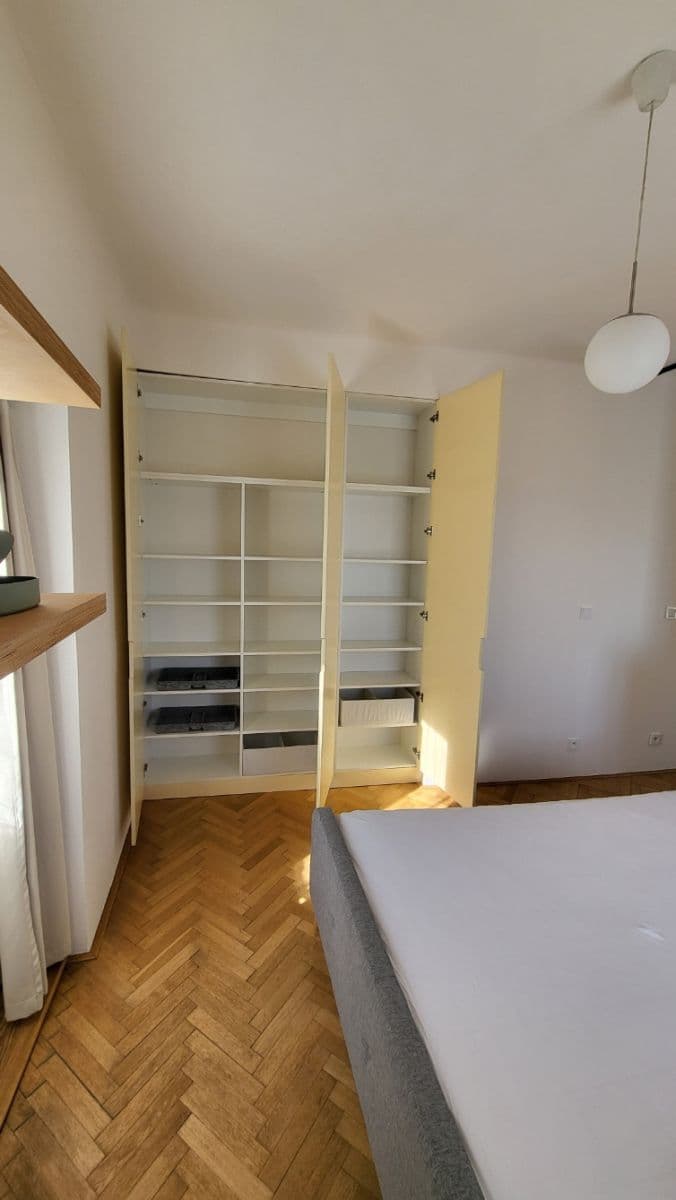 1 bedroom with open-plan kitchen flat to rent, 50 m², Na Nivách, Prague, Prague 1 bedroom with open-plan kitchen flat to rent, 50 m², Na Nivách, Prague, Prague