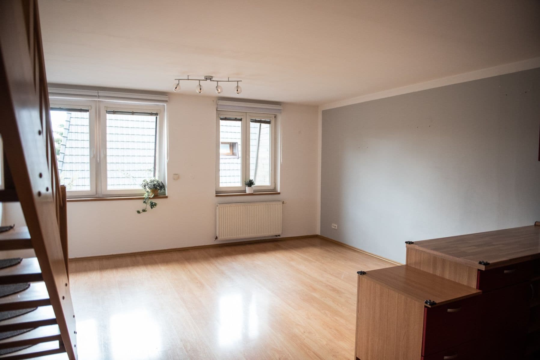 2 bedroom with open-plan kitchen flat to rent, 97 m², Velvarská, Horoměřice, Středočeský Region 2 bedroom with open-plan kitchen flat to rent, 97 m², Velvarská, Horoměřice, Středočeský Region