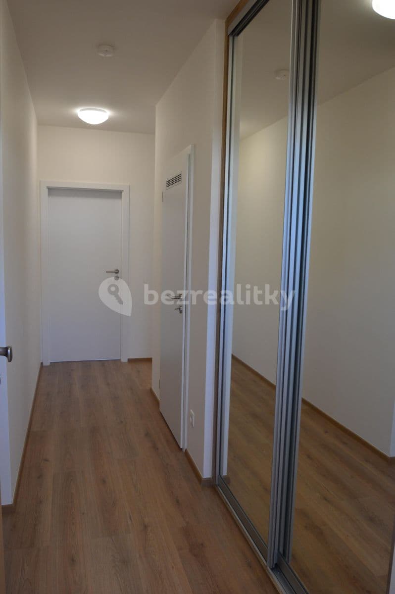 1 bedroom with open-plan kitchen flat to rent, 51 m², U Hostavického potoka, Prague, Prague 1 bedroom with open-plan kitchen flat to rent, 51 m², U Hostavického potoka, Prague, Prague
