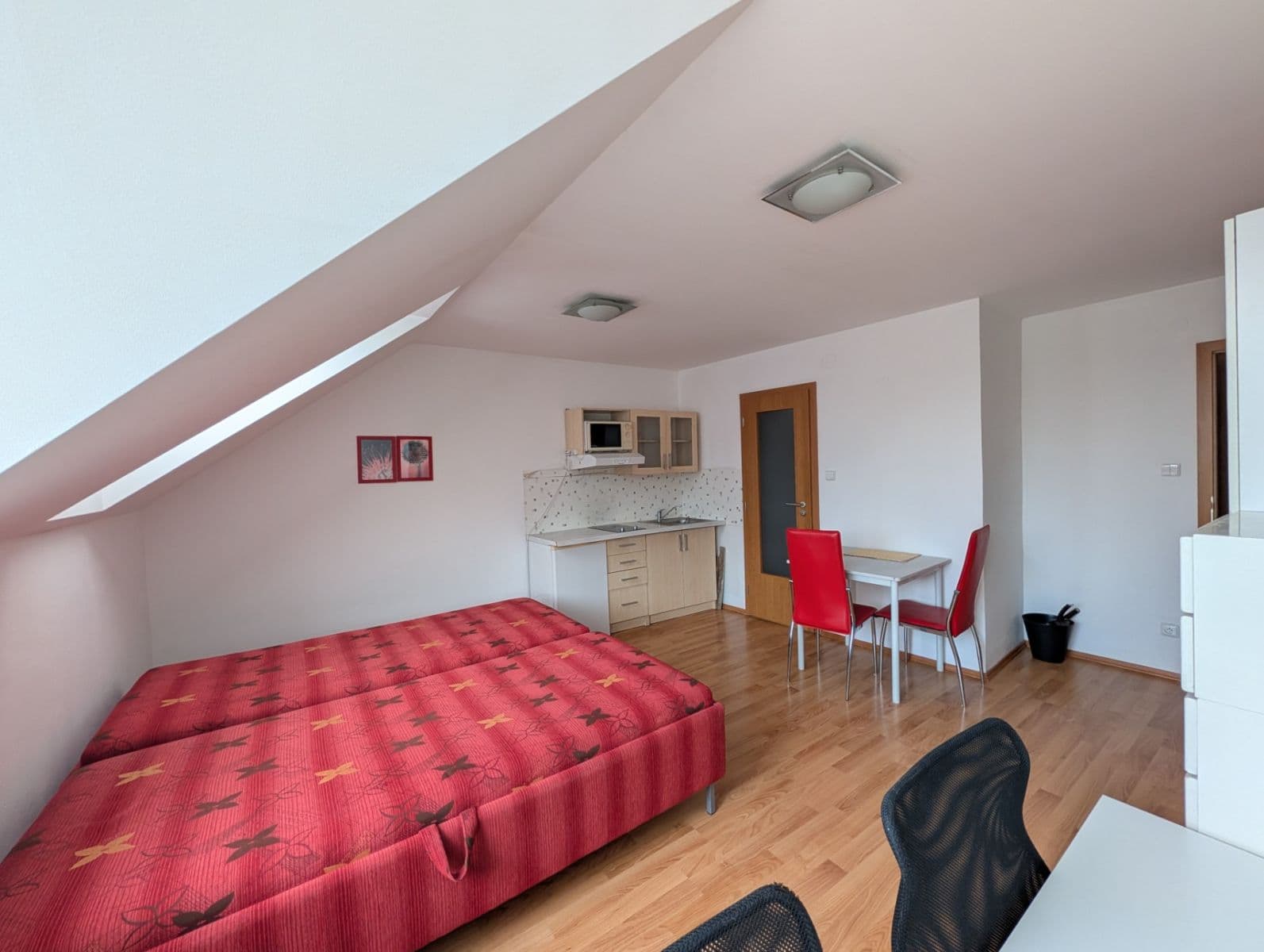 Studio flat to rent, 25 m², Pivoňkova, Brno, Jihomoravský Region Studio flat to rent, 25 m², Pivoňkova, Brno, Jihomoravský Region