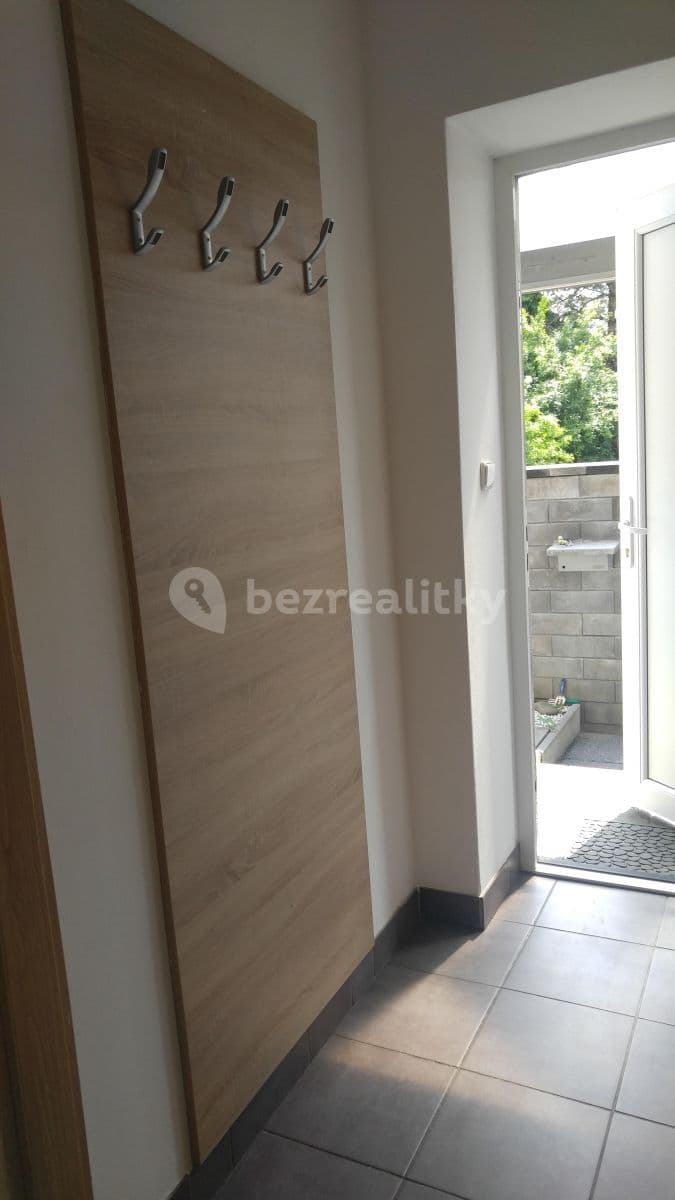 Studio flat to rent, 31 m², Bruzovská, Frýdek-Místek, Moravskoslezský Region Studio flat to rent, 31 m², Bruzovská, Frýdek-Místek, Moravskoslezský Region
