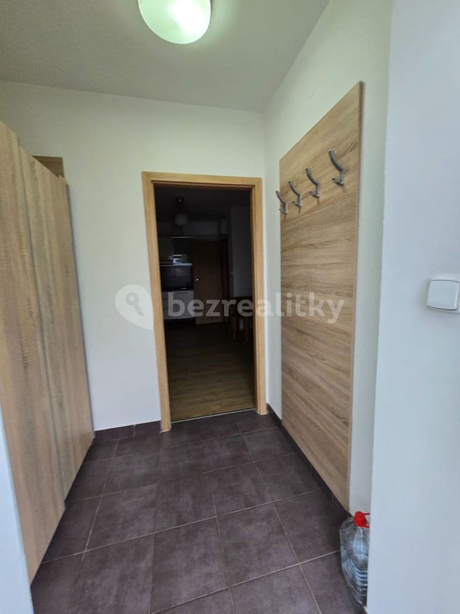 Studio flat to rent, 31 m², Bruzovská, Frýdek-Místek, Moravskoslezský Region Studio flat to rent, 31 m², Bruzovská, Frýdek-Místek, Moravskoslezský Region