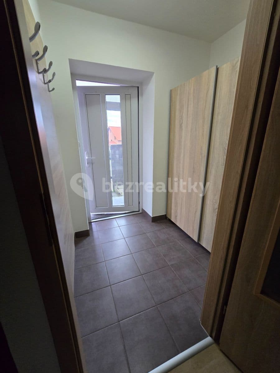Studio flat to rent, 31 m², Bruzovská, Frýdek-Místek, Moravskoslezský Region Studio flat to rent, 31 m², Bruzovská, Frýdek-Místek, Moravskoslezský Region