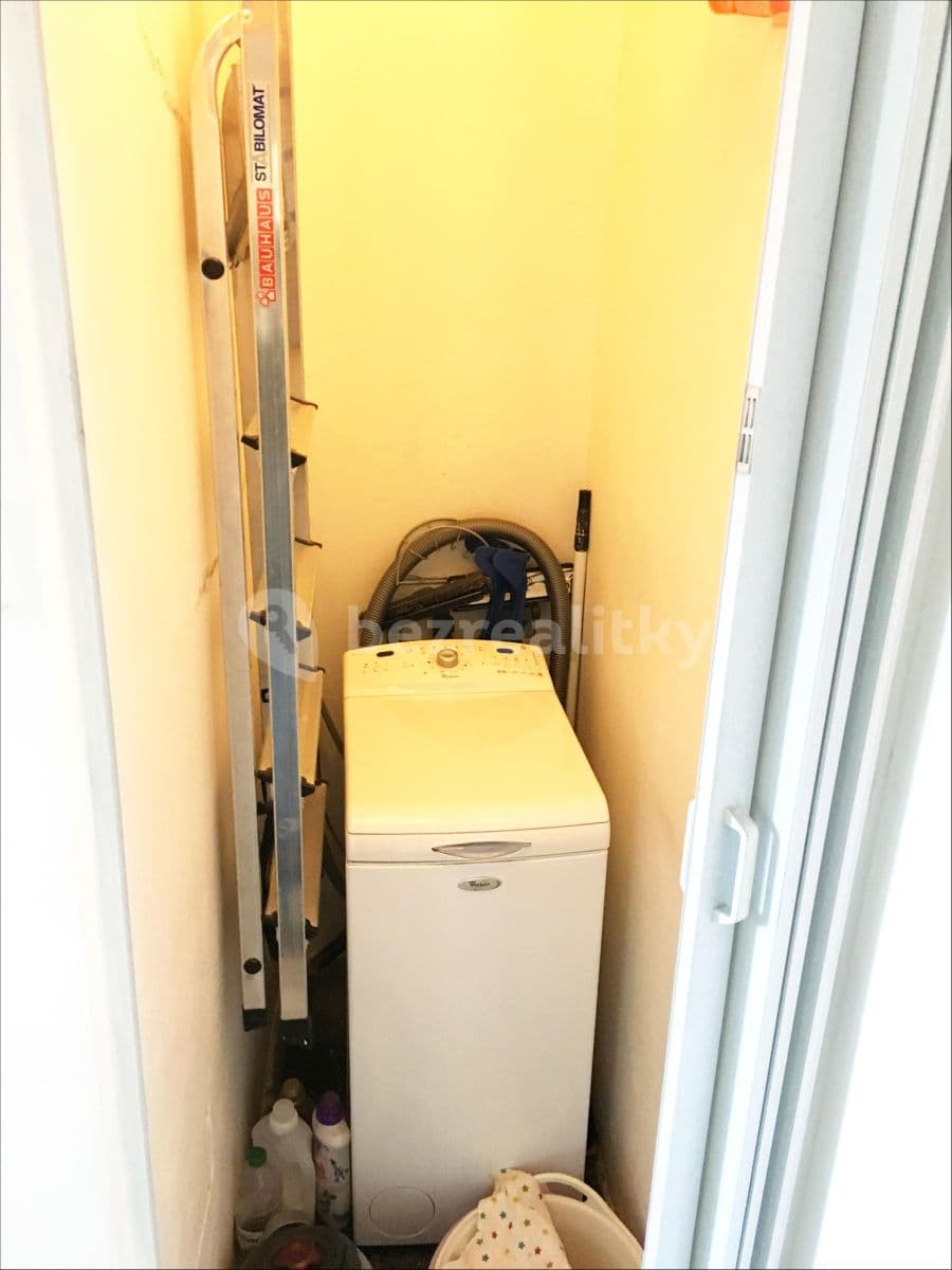 1 bedroom with open-plan kitchen flat to rent, 48 m², Za Zelenou liškou, Prague, Prague 1 bedroom with open-plan kitchen flat to rent, 48 m², Za Zelenou liškou, Prague, Prague