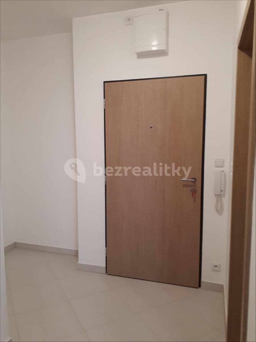 1 bedroom with open-plan kitchen flat to rent, 54 m², Kardausova, Prague, Prague 1 bedroom with open-plan kitchen flat to rent, 54 m², Kardausova, Prague, Prague