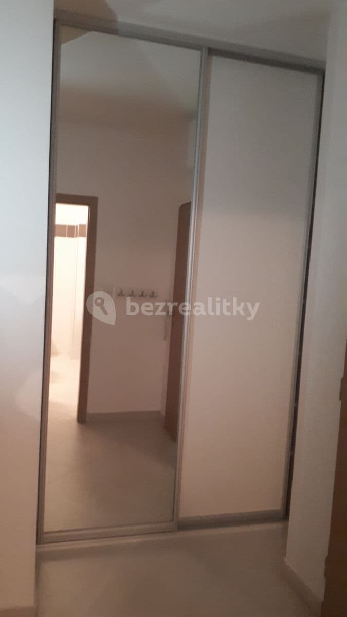 1 bedroom with open-plan kitchen flat to rent, 54 m², Kardausova, Prague, Prague 1 bedroom with open-plan kitchen flat to rent, 54 m², Kardausova, Prague, Prague