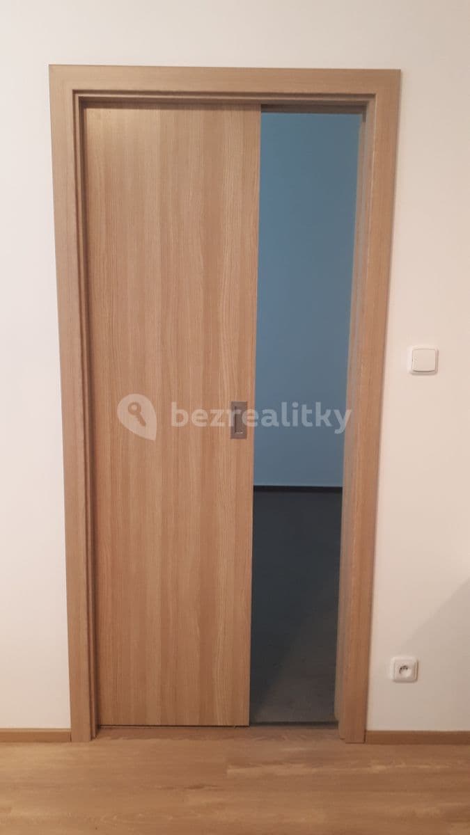1 bedroom with open-plan kitchen flat to rent, 54 m², Kardausova, Prague, Prague 1 bedroom with open-plan kitchen flat to rent, 54 m², Kardausova, Prague, Prague