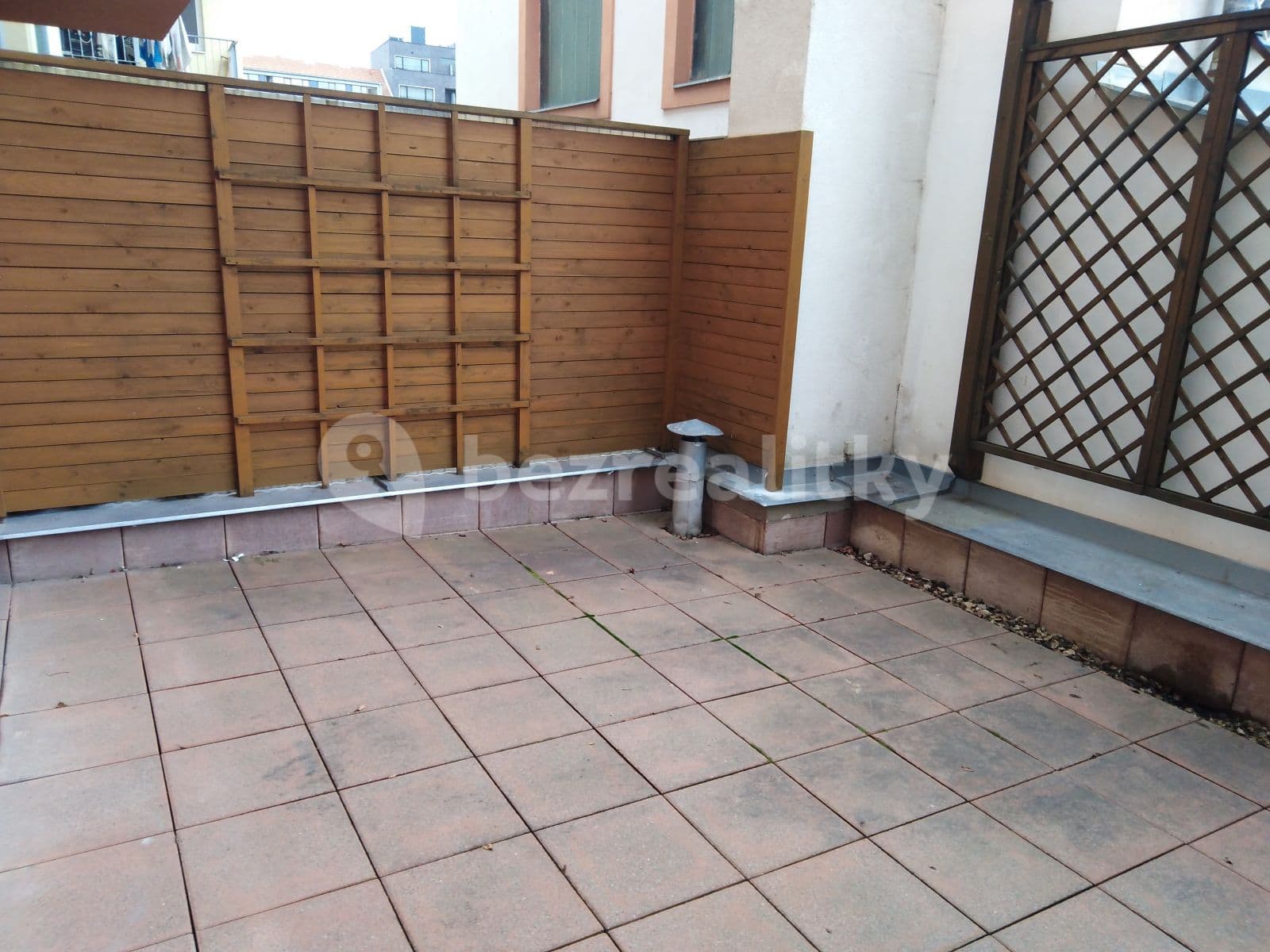 2 bedroom with open-plan kitchen flat to rent, 111 m², Stará, Brno, Jihomoravský Region 2 bedroom with open-plan kitchen flat to rent, 111 m², Stará, Brno, Jihomoravský Region