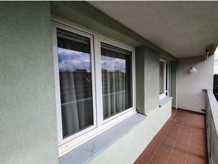 3 bedroom with open-plan kitchen flat to rent, 85 m², Mimoňská, Prague, Prague 3 bedroom with open-plan kitchen flat to rent, 85 m², Mimoňská, Prague, Prague