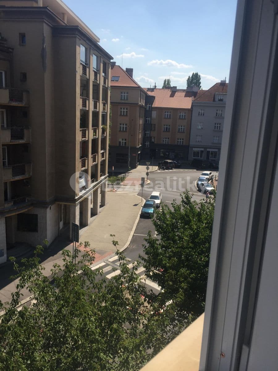 2 bedroom flat to rent, 88 m², Koulova, Prague, Prague 2 bedroom flat to rent, 88 m², Koulova, Prague, Prague