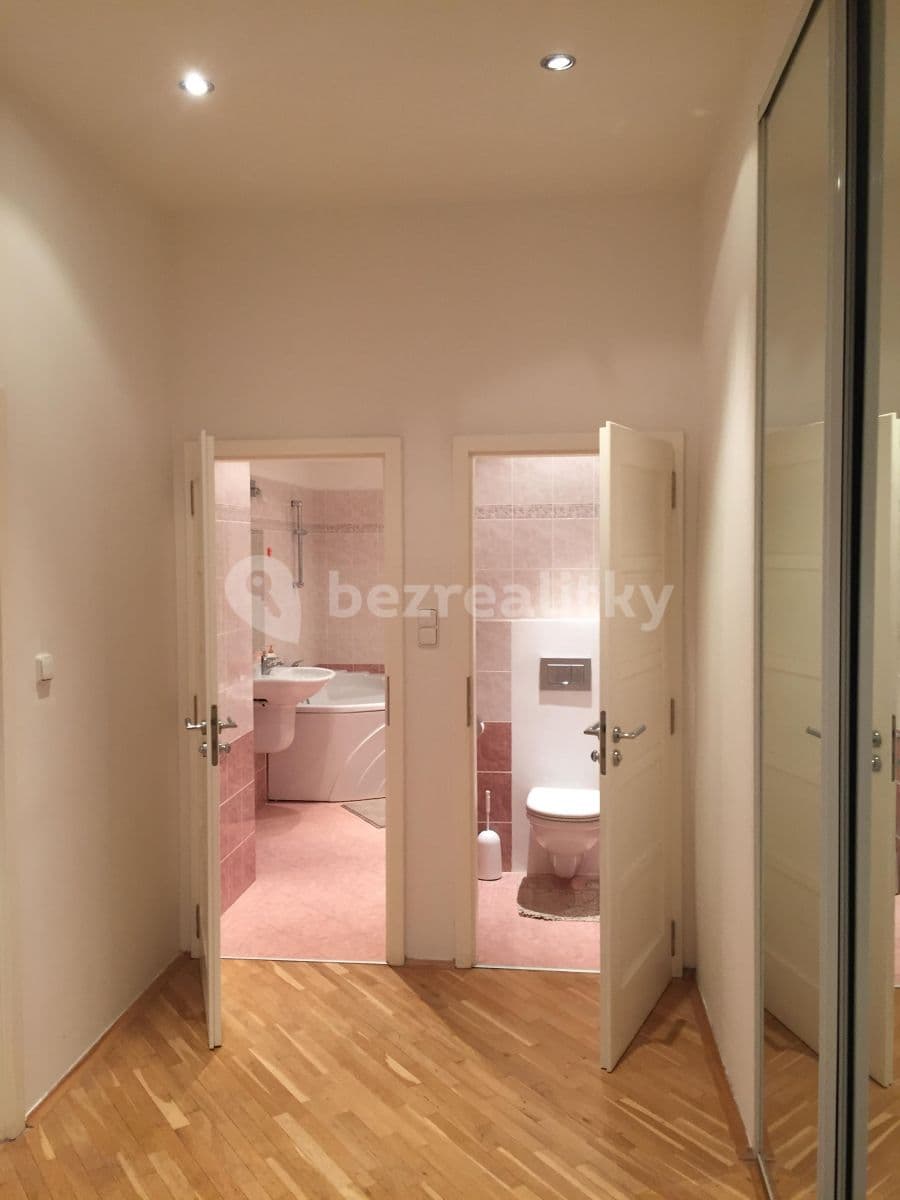 2 bedroom flat to rent, 88 m², Koulova, Prague, Prague 2 bedroom flat to rent, 88 m², Koulova, Prague, Prague