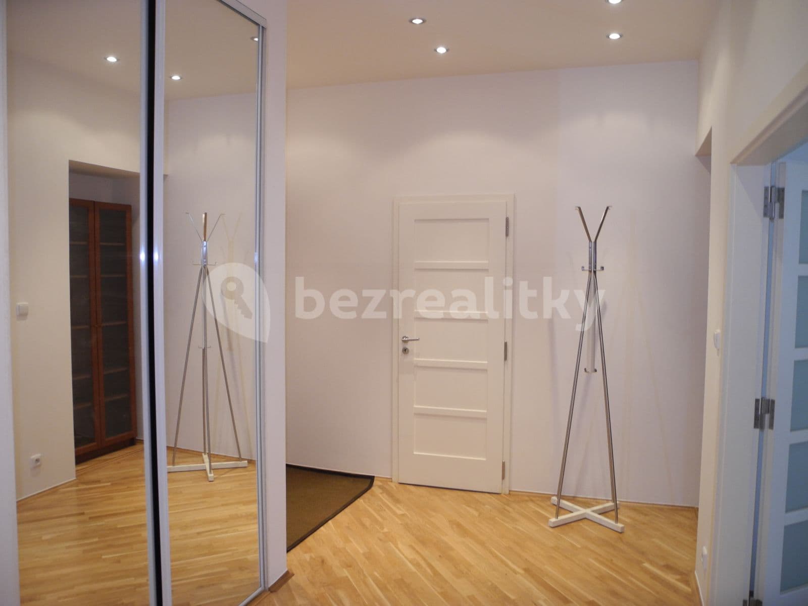 2 bedroom flat to rent, 88 m², Koulova, Prague, Prague 2 bedroom flat to rent, 88 m², Koulova, Prague, Prague