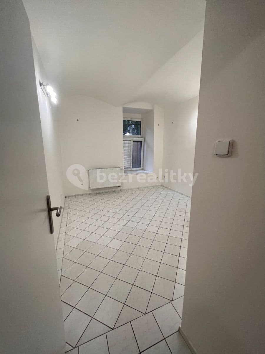 1 bedroom with open-plan kitchen flat to rent, 41 m², Sezimova, Prague, Prague 1 bedroom with open-plan kitchen flat to rent, 41 m², Sezimova, Prague, Prague