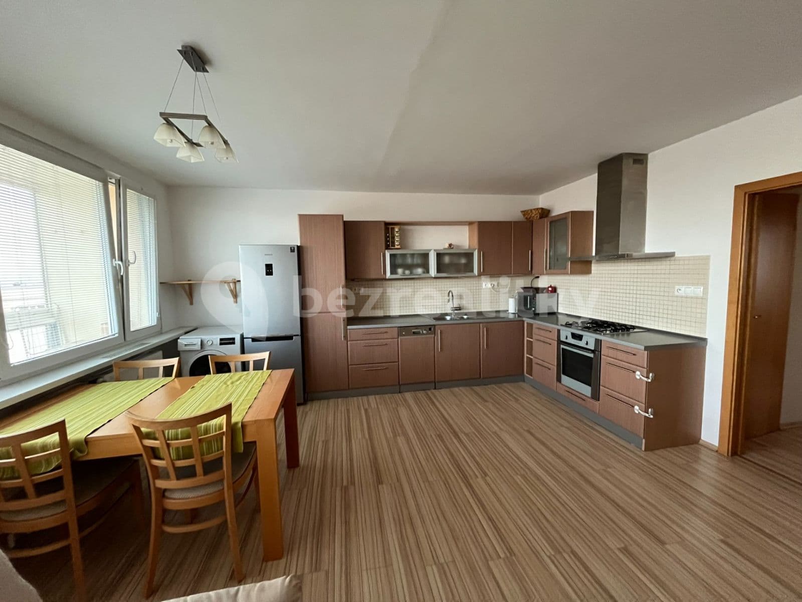 2 bedroom with open-plan kitchen flat to rent, 68 m², Balabánova, Prague, Prague 2 bedroom with open-plan kitchen flat to rent, 68 m², Balabánova, Prague, Prague