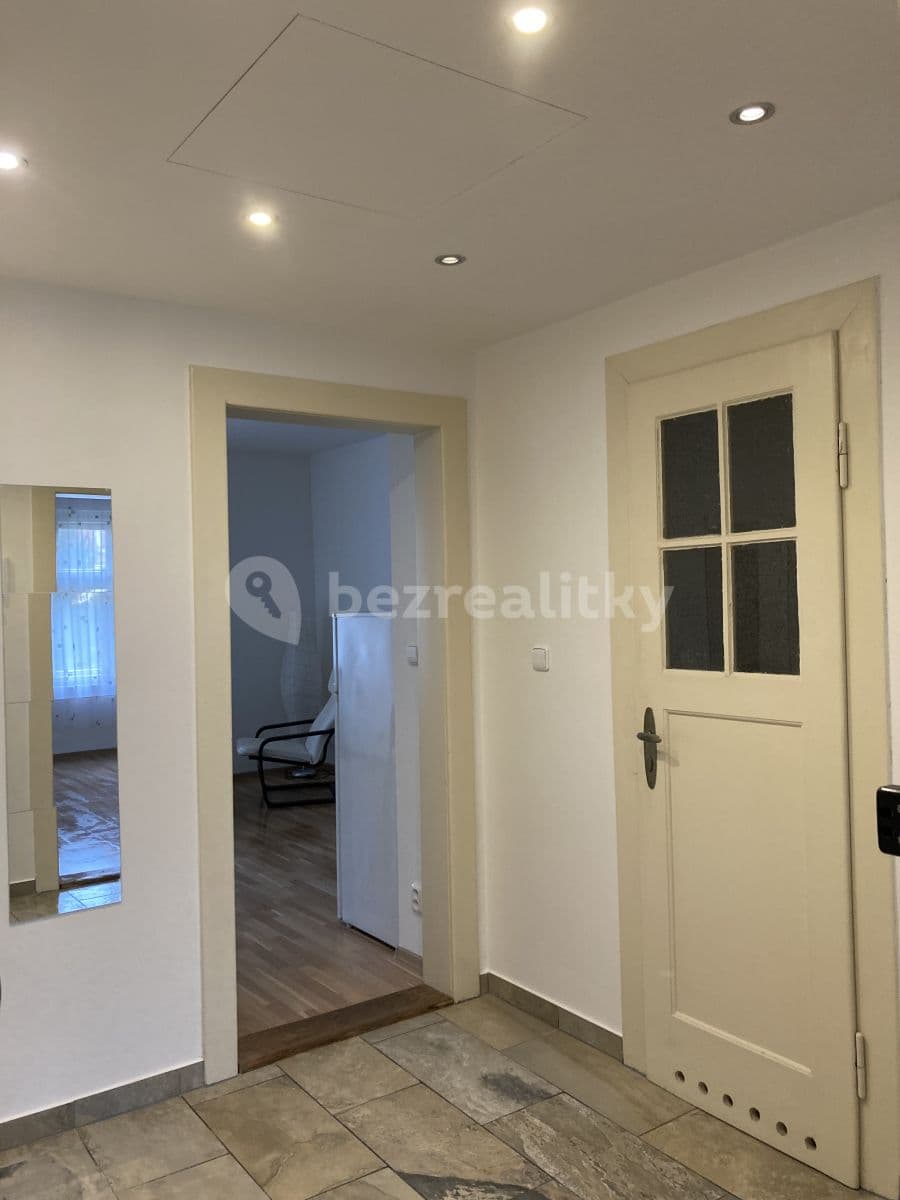 1 bedroom with open-plan kitchen flat to rent, 42 m², Malínská, Prague, Prague 1 bedroom with open-plan kitchen flat to rent, 42 m², Malínská, Prague, Prague
