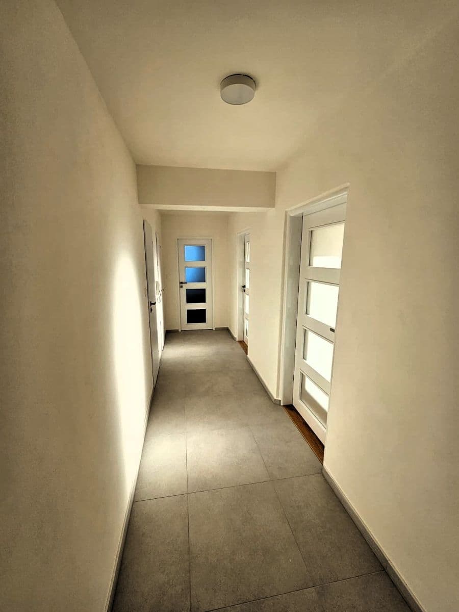 2 bedroom flat to rent, 60 m², Pod dálnicí, Prague, Prague 2 bedroom flat to rent, 60 m², Pod dálnicí, Prague, Prague