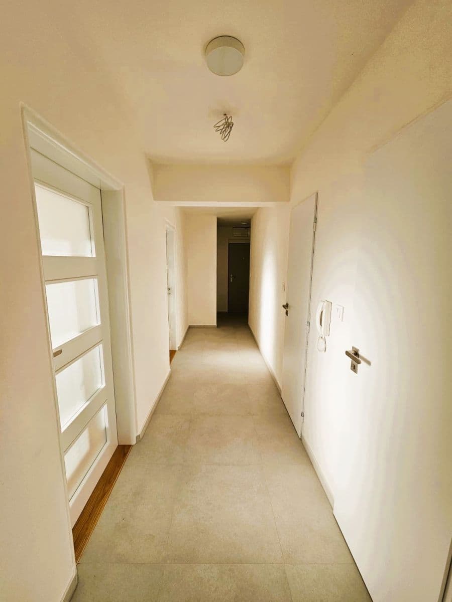 2 bedroom flat to rent, 60 m², Pod dálnicí, Prague, Prague 2 bedroom flat to rent, 60 m², Pod dálnicí, Prague, Prague