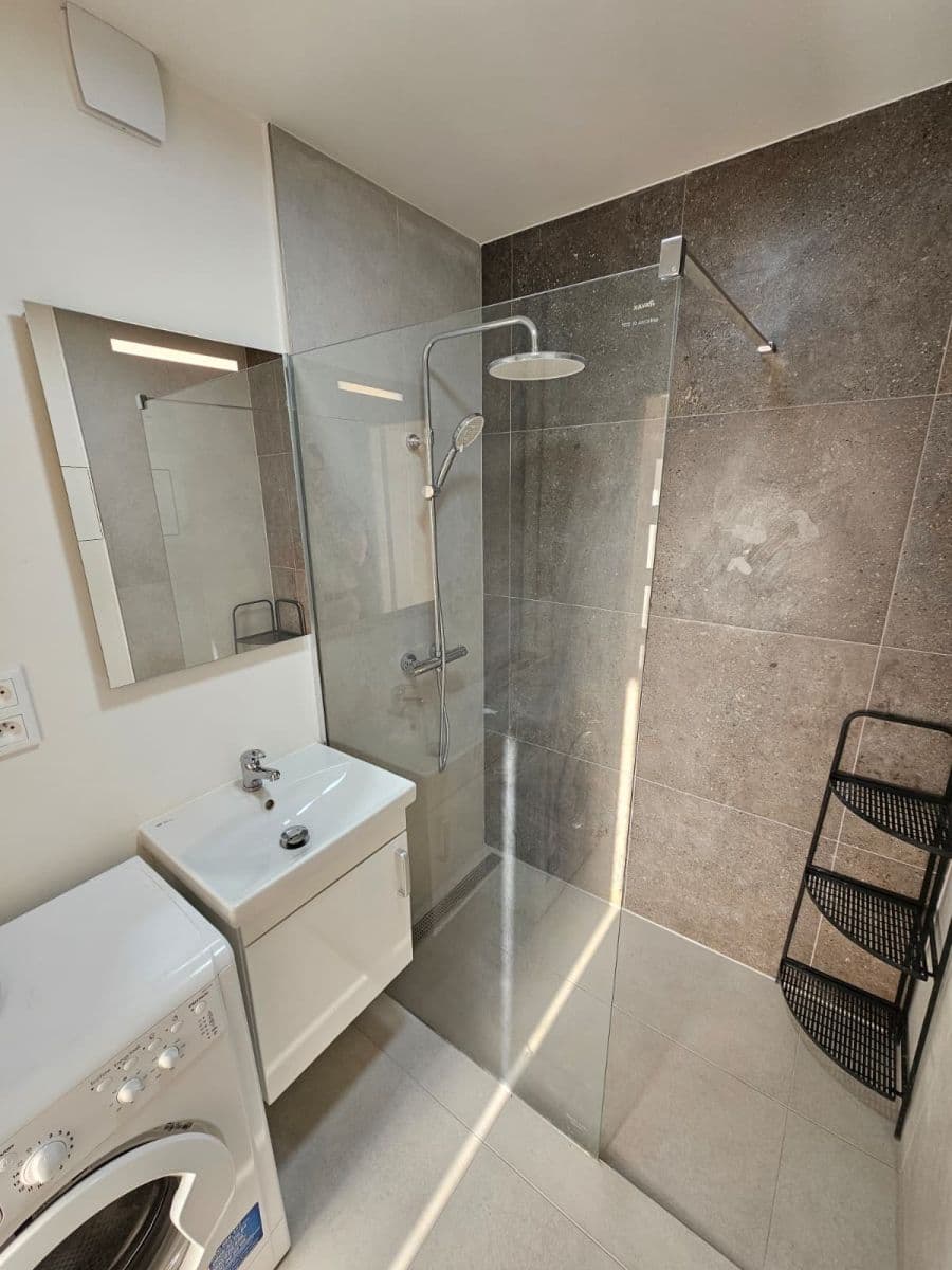 2 bedroom flat to rent, 60 m², Pod dálnicí, Prague, Prague 2 bedroom flat to rent, 60 m², Pod dálnicí, Prague, Prague