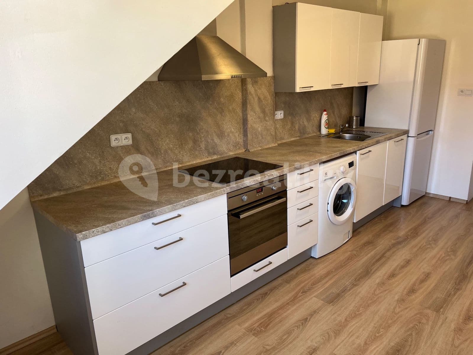 1 bedroom flat to rent, 40 m², Boleslavova, Prague, Prague 1 bedroom flat to rent, 40 m², Boleslavova, Prague, Prague