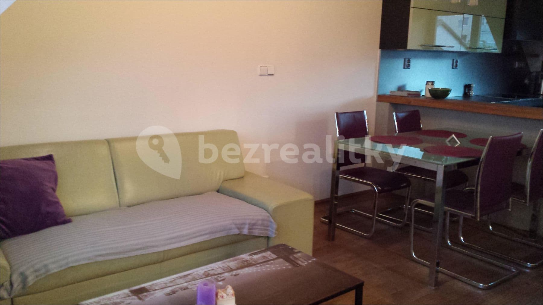 1 bedroom with open-plan kitchen flat to rent, 70 m², Na Vršku, Prague, Prague 1 bedroom with open-plan kitchen flat to rent, 70 m², Na Vršku, Prague, Prague