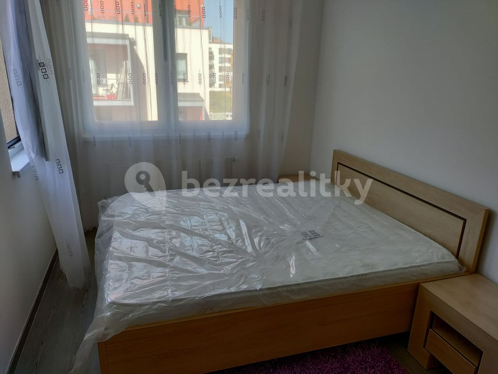 1 bedroom with open-plan kitchen flat to rent, 48 m², Pod Harfou, Prague, Prague 1 bedroom with open-plan kitchen flat to rent, 48 m², Pod Harfou, Prague, Prague
