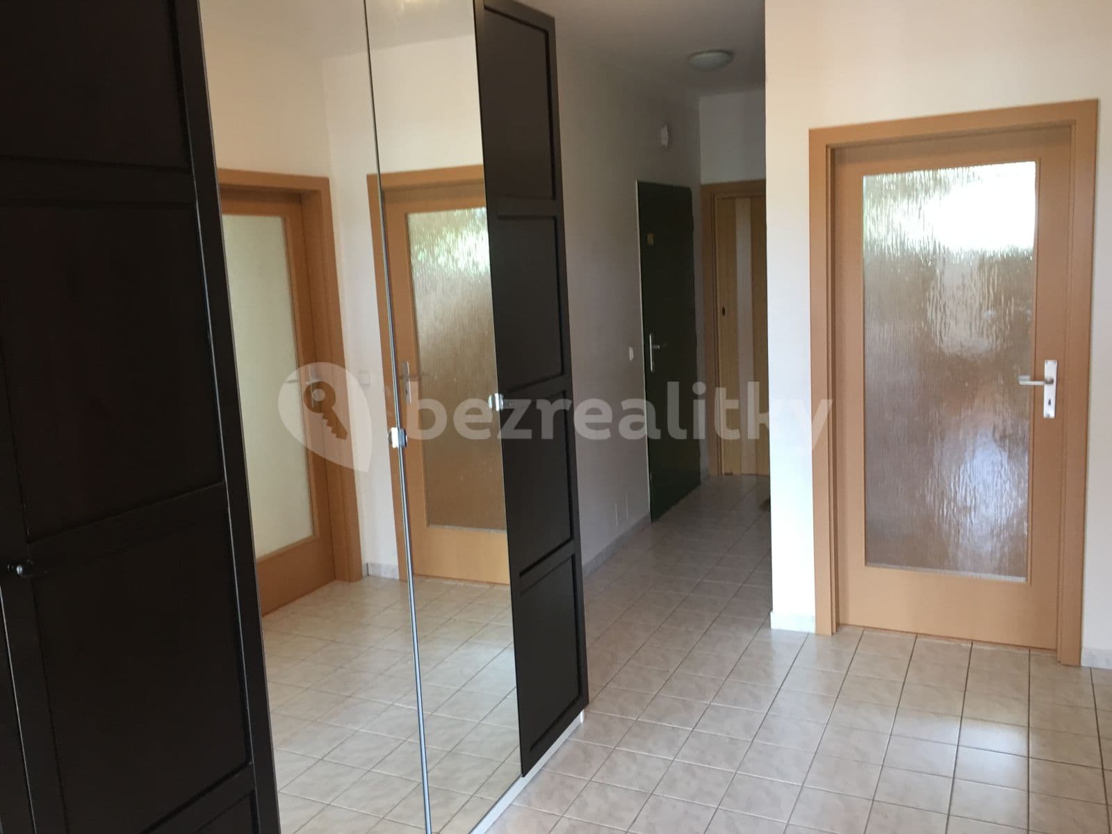 2 bedroom with open-plan kitchen flat to rent, 67 m², Komenského, Horoměřice, Středočeský Region 2 bedroom with open-plan kitchen flat to rent, 67 m², Komenského, Horoměřice, Středočeský Region