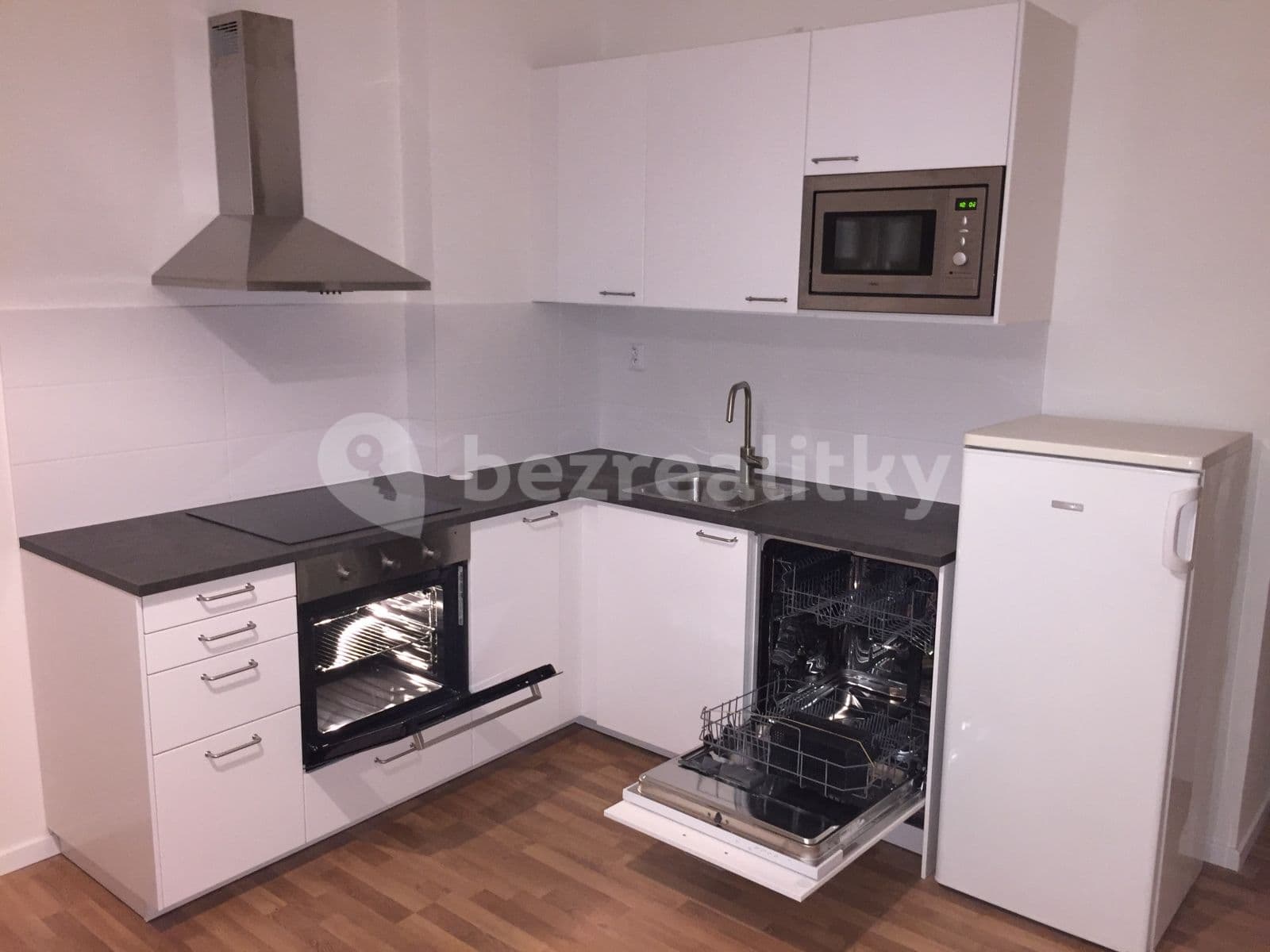 1 bedroom with open-plan kitchen flat to rent, 50 m², Ostrovského, Prague, Prague 1 bedroom with open-plan kitchen flat to rent, 50 m², Ostrovského, Prague, Prague