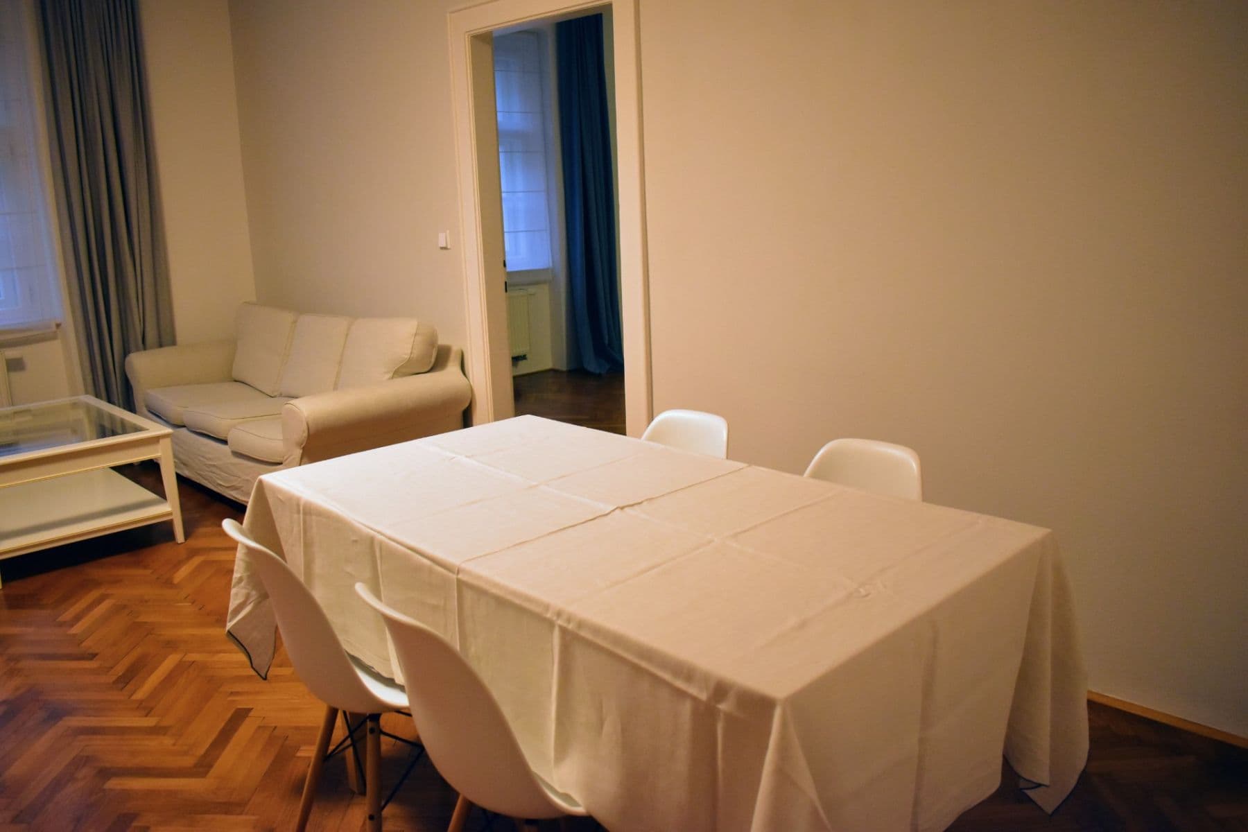 3 bedroom flat to rent, 109 m², Minská, Prague, Prague 3 bedroom flat to rent, 109 m², Minská, Prague, Prague