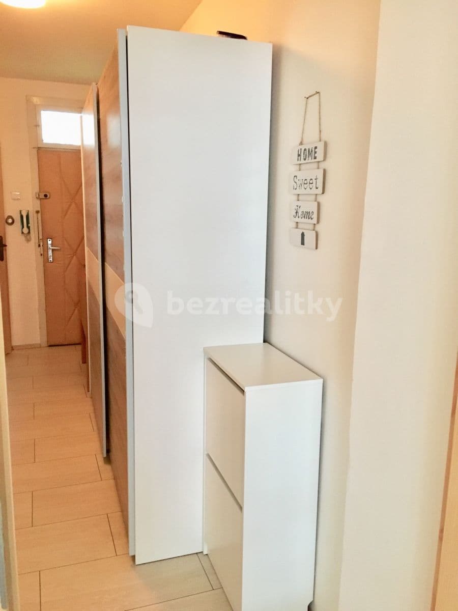 1 bedroom with open-plan kitchen flat to rent, 50 m², Krkoškova, Brno, Jihomoravský Region 1 bedroom with open-plan kitchen flat to rent, 50 m², Krkoškova, Brno, Jihomoravský Region