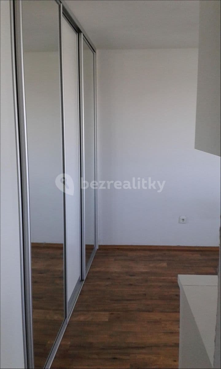 1 bedroom flat to rent, 35 m², Husovo náměstí, Nové Město nad Metují, Královéhradecký Region 1 bedroom flat to rent, 35 m², Husovo náměstí, Nové Město nad Metují, Královéhradecký Region