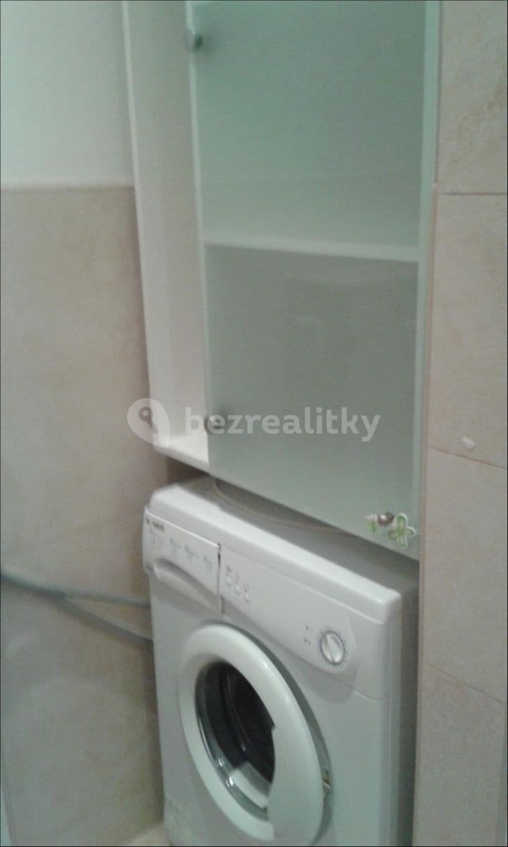 1 bedroom flat to rent, 35 m², Husovo náměstí, Nové Město nad Metují, Královéhradecký Region 1 bedroom flat to rent, 35 m², Husovo náměstí, Nové Město nad Metují, Královéhradecký Region