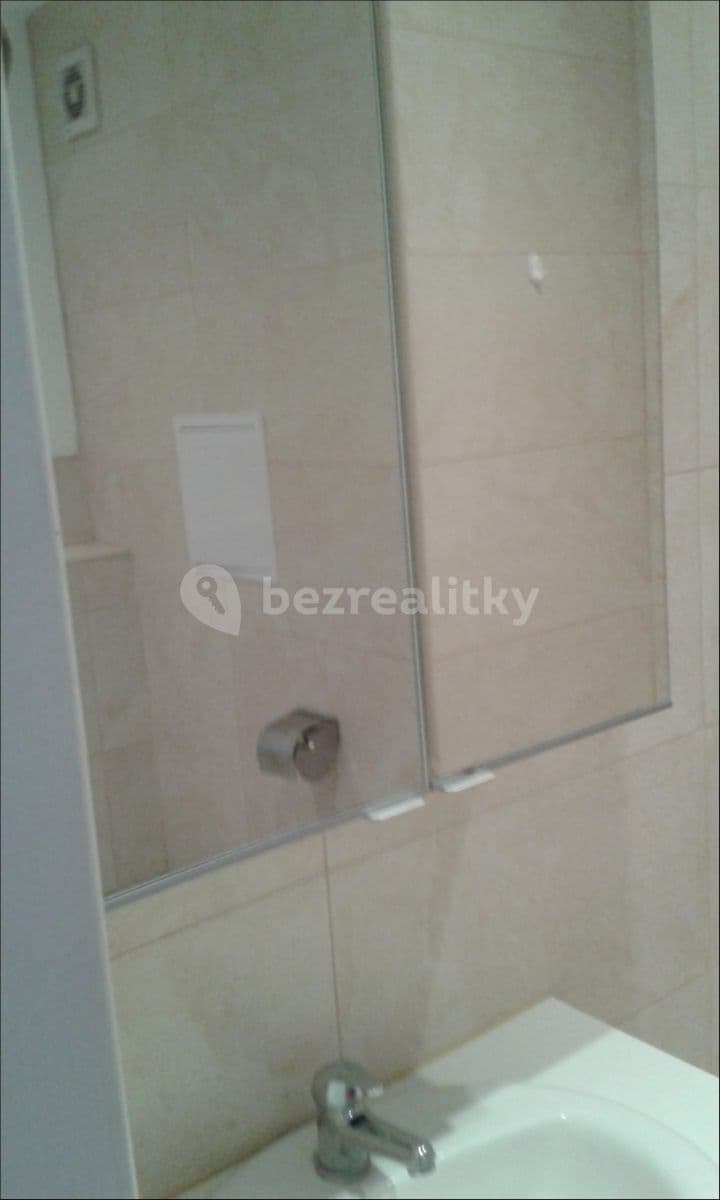 1 bedroom flat to rent, 35 m², Husovo náměstí, Nové Město nad Metují, Královéhradecký Region 1 bedroom flat to rent, 35 m², Husovo náměstí, Nové Město nad Metují, Královéhradecký Region