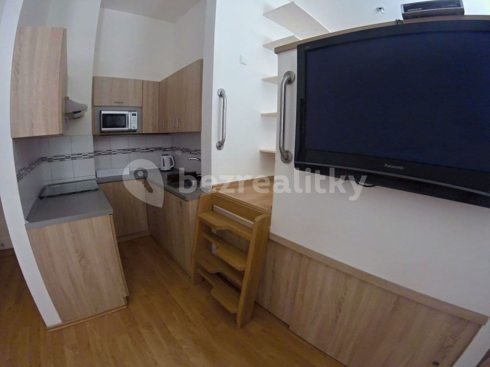 Studio flat to rent, 40 m², Nad Santoškou, Prague, Prague Studio flat to rent, 40 m², Nad Santoškou, Prague, Prague