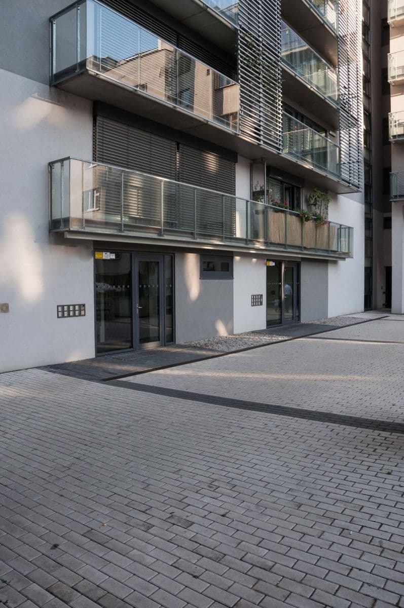 Studio flat to rent, 51 m², Křižíkova, Prague, Prague Studio flat to rent, 51 m², Křižíkova, Prague, Prague