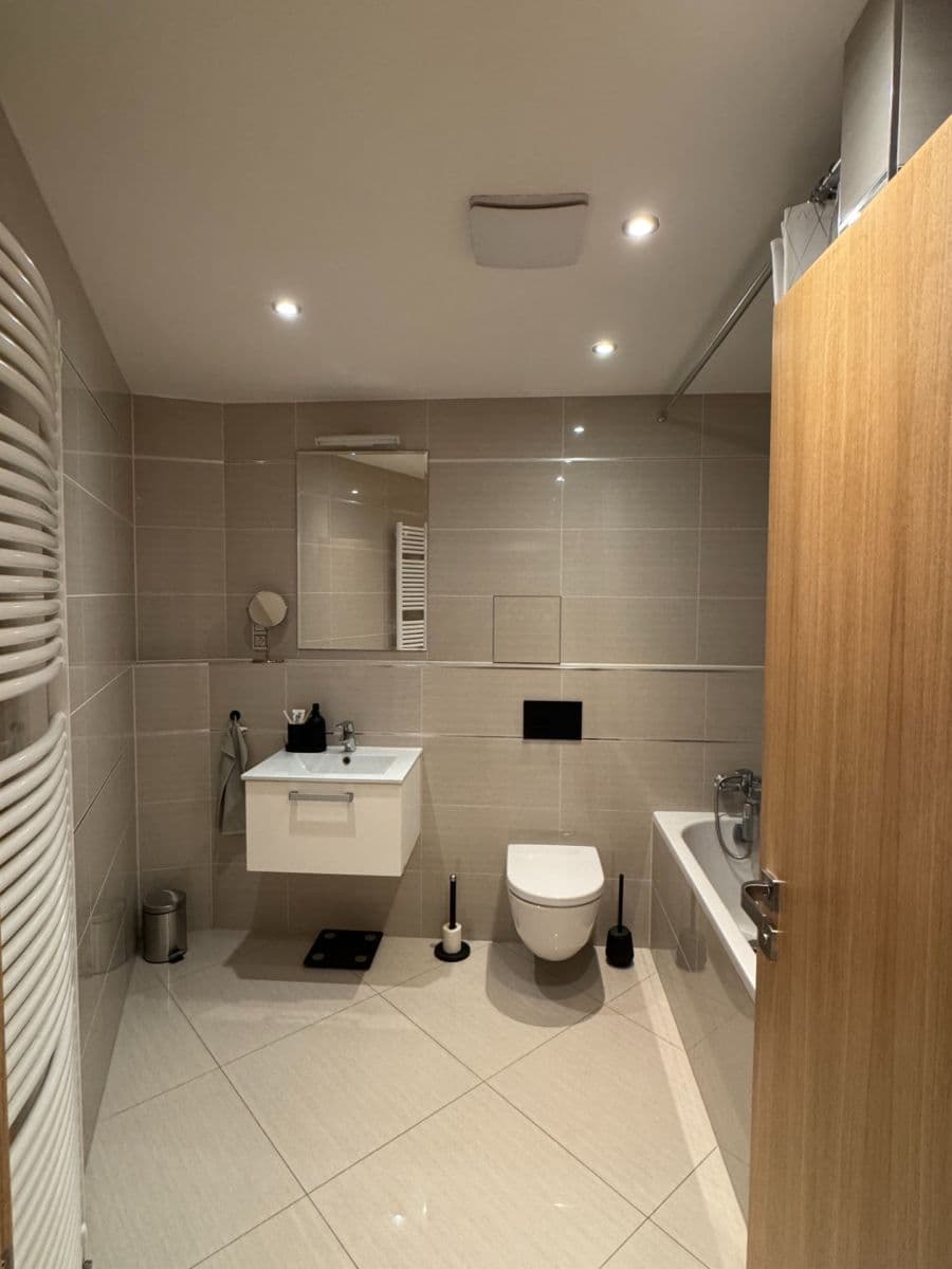 Studio flat to rent, 39 m², Vojenova, Prague, Prague Studio flat to rent, 39 m², Vojenova, Prague, Prague