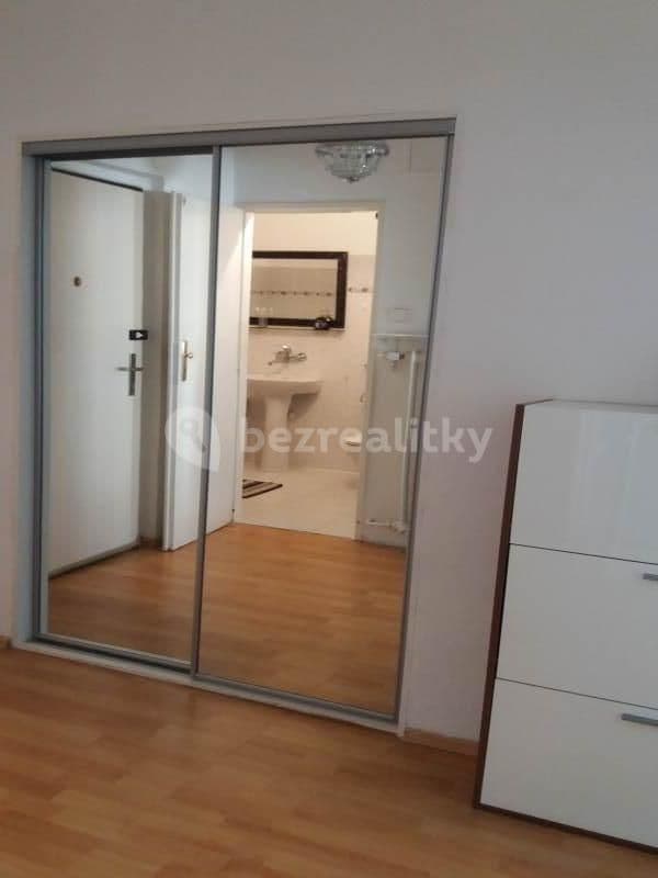 1 bedroom flat to rent, 45 m², Na Klaudiánce, Prague, Prague 1 bedroom flat to rent, 45 m², Na Klaudiánce, Prague, Prague