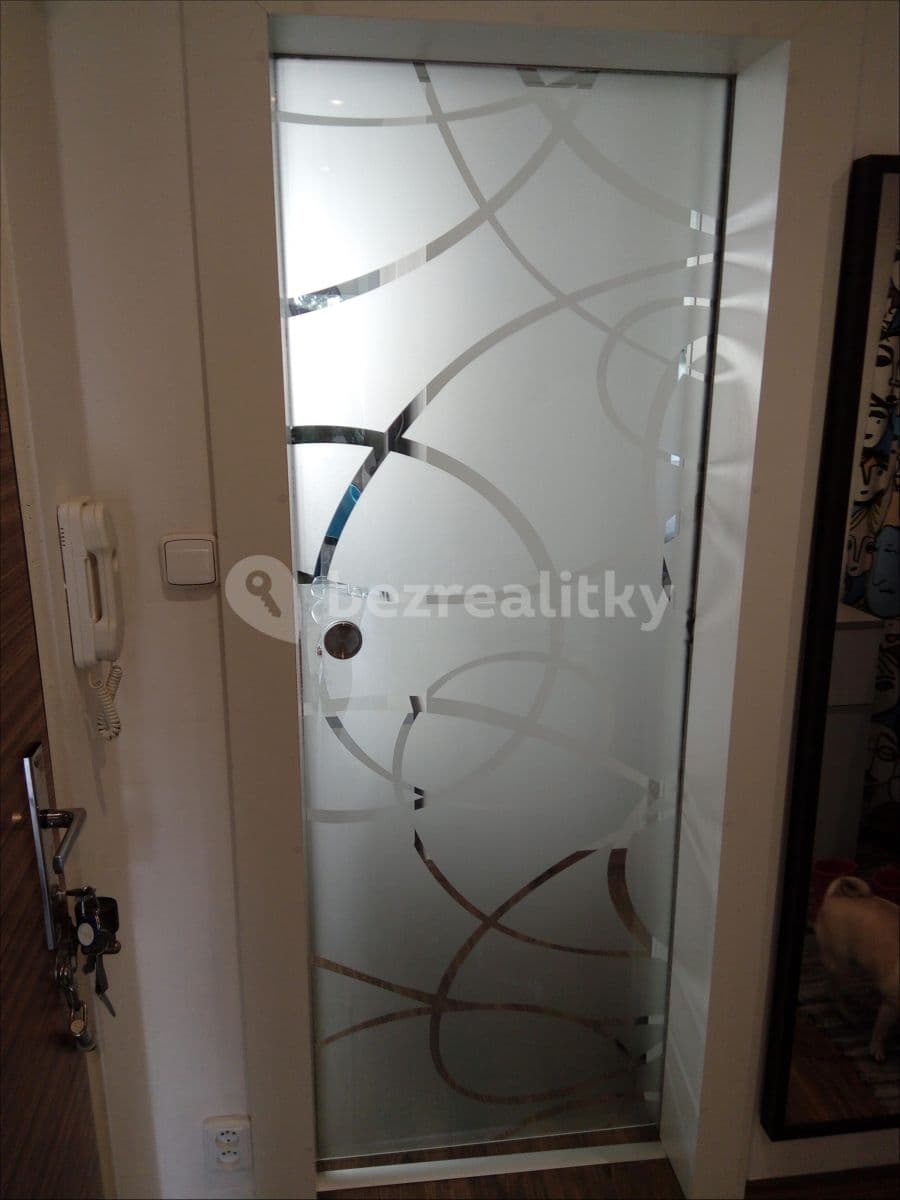 2 bedroom with open-plan kitchen flat to rent, 73 m², Hrabákova, Prague, Prague 2 bedroom with open-plan kitchen flat to rent, 73 m², Hrabákova, Prague, Prague