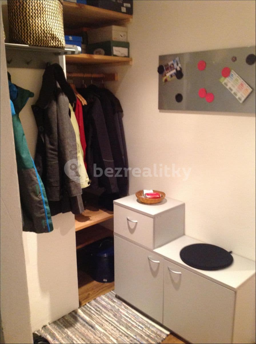 2 bedroom with open-plan kitchen flat to rent, 73 m², Hrabákova, Prague, Prague 2 bedroom with open-plan kitchen flat to rent, 73 m², Hrabákova, Prague, Prague