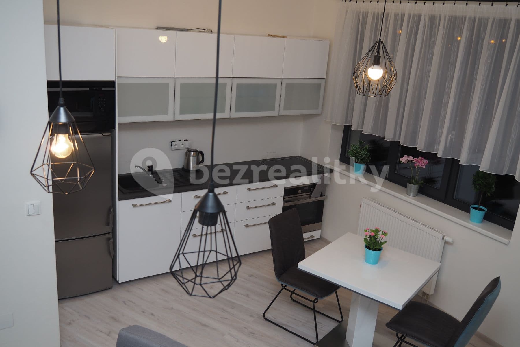 1 bedroom with open-plan kitchen flat to rent, 42 m², Mlýnská, Brno, Jihomoravský Region 1 bedroom with open-plan kitchen flat to rent, 42 m², Mlýnská, Brno, Jihomoravský Region
