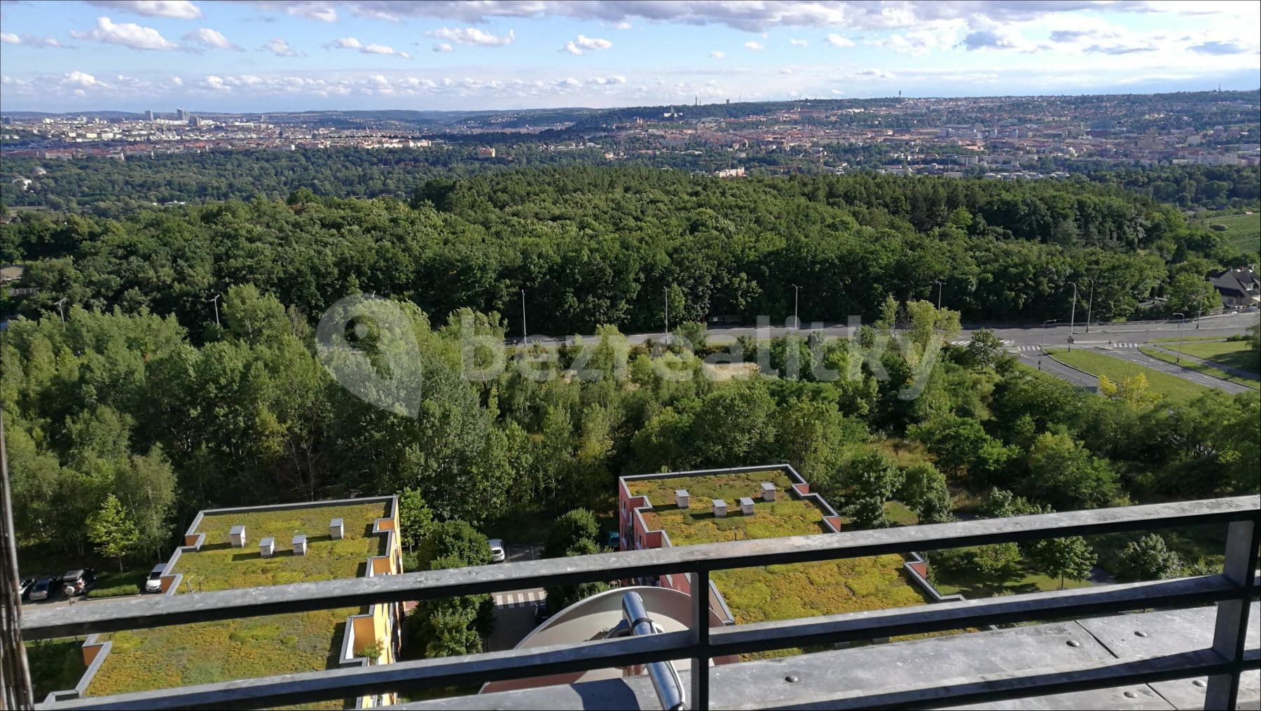 2 bedroom with open-plan kitchen flat to rent, 72 m², Hnězdenská, Prague, Prague 2 bedroom with open-plan kitchen flat to rent, 72 m², Hnězdenská, Prague, Prague