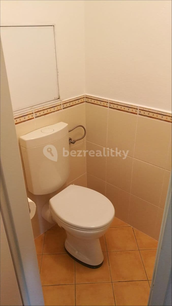 2 bedroom with open-plan kitchen flat to rent, 72 m², Hnězdenská, Prague, Prague 2 bedroom with open-plan kitchen flat to rent, 72 m², Hnězdenská, Prague, Prague