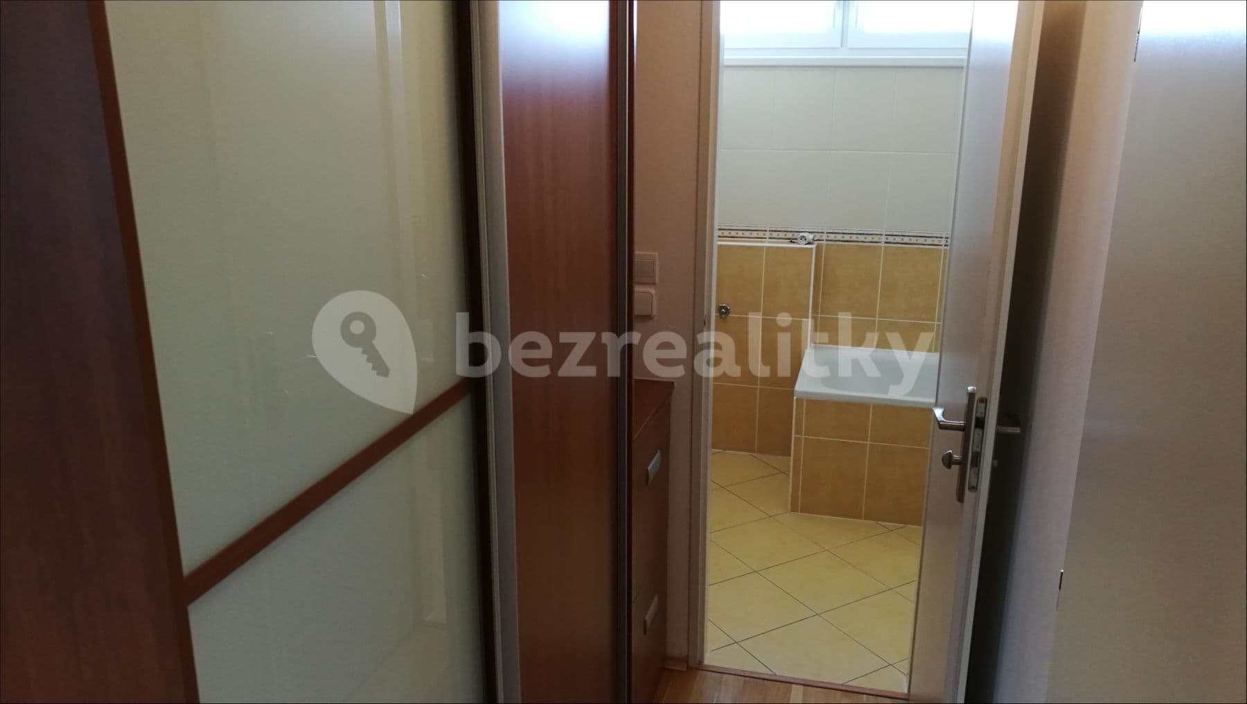 2 bedroom with open-plan kitchen flat to rent, 72 m², Hnězdenská, Prague, Prague 2 bedroom with open-plan kitchen flat to rent, 72 m², Hnězdenská, Prague, Prague