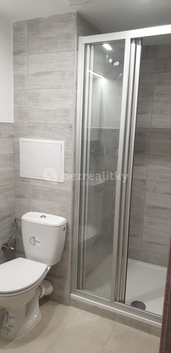 Small studio flat to rent, 23 m², U Porcelánky, Chodov, Karlovarský Region Small studio flat to rent, 23 m², U Porcelánky, Chodov, Karlovarský Region