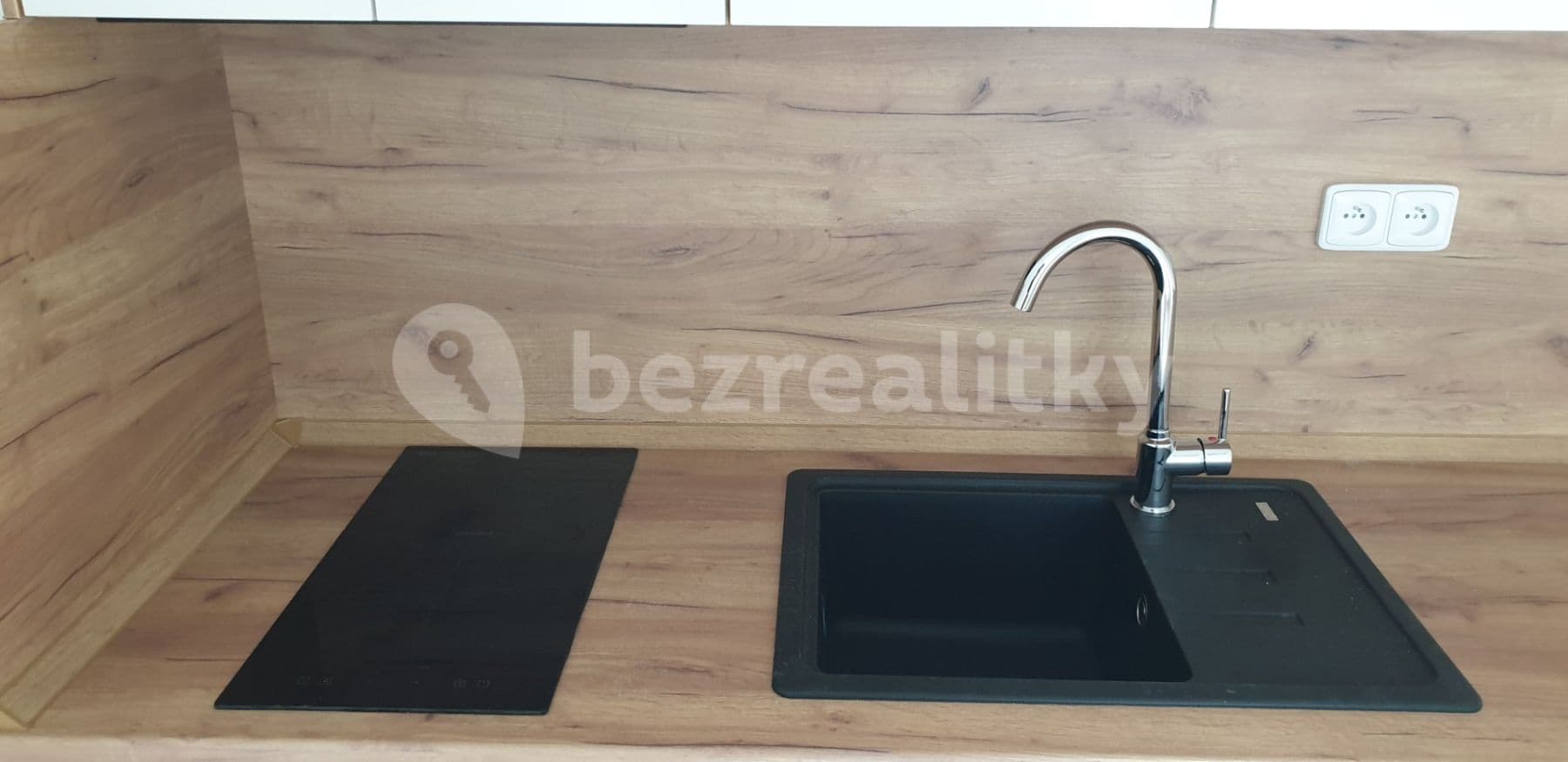 Small studio flat to rent, 23 m², U Porcelánky, Chodov, Karlovarský Region Small studio flat to rent, 23 m², U Porcelánky, Chodov, Karlovarský Region