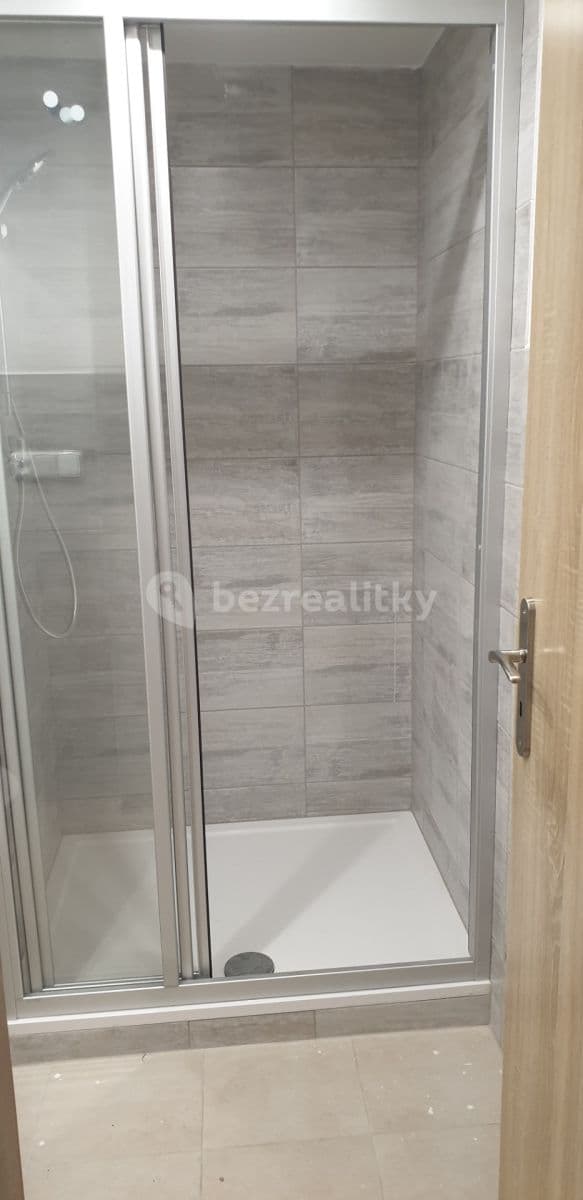 Small studio flat to rent, 23 m², U Porcelánky, Chodov, Karlovarský Region Small studio flat to rent, 23 m², U Porcelánky, Chodov, Karlovarský Region