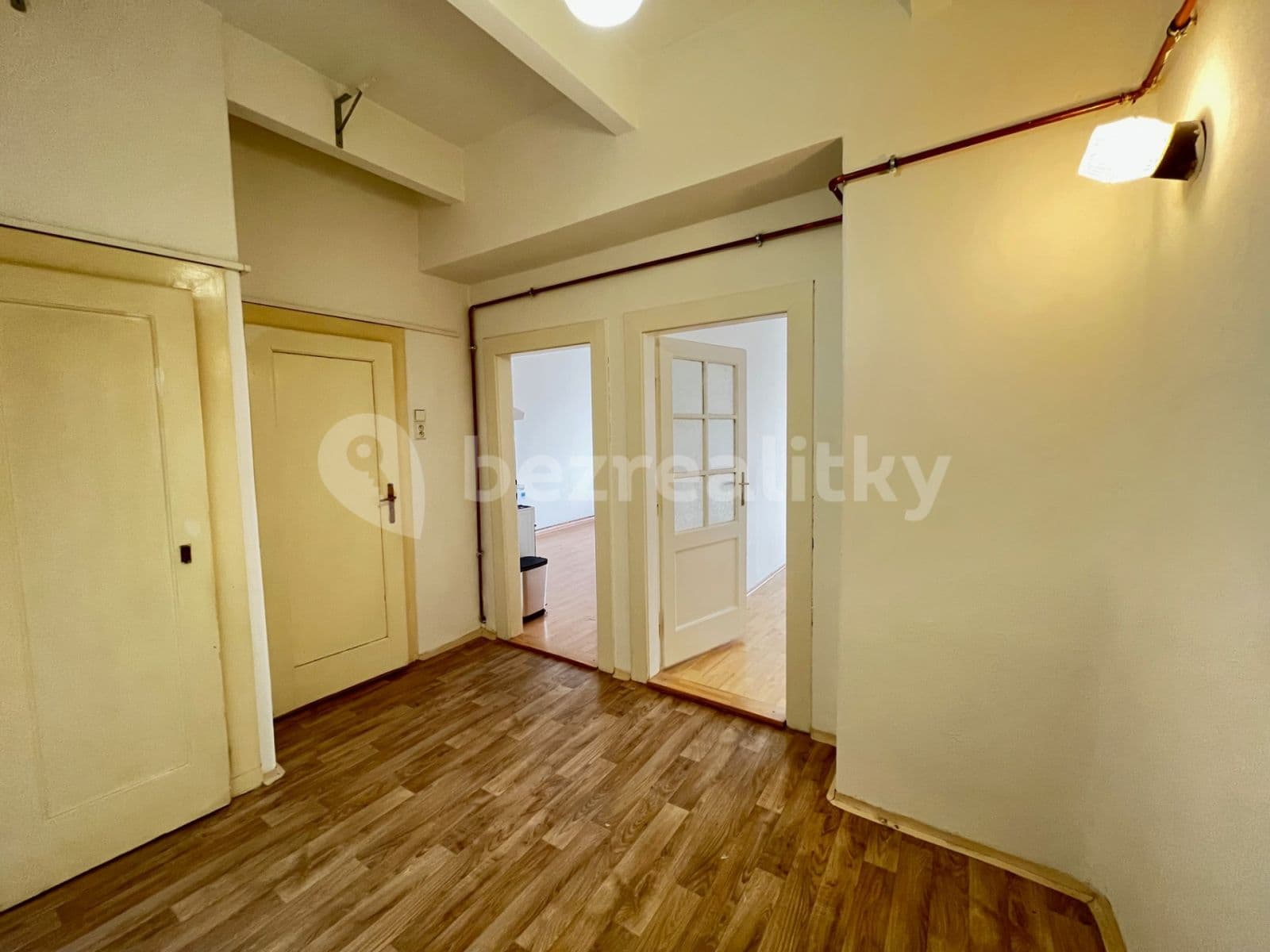 1 bedroom with open-plan kitchen flat to rent, 40 m², Ronkova, Prague, Prague 1 bedroom with open-plan kitchen flat to rent, 40 m², Ronkova, Prague, Prague