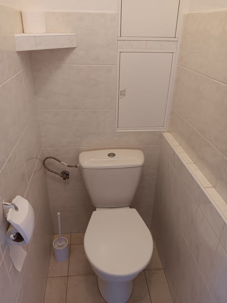 Studio flat to rent, 26 m², Jabloňová, Prague, Prague Studio flat to rent, 26 m², Jabloňová, Prague, Prague