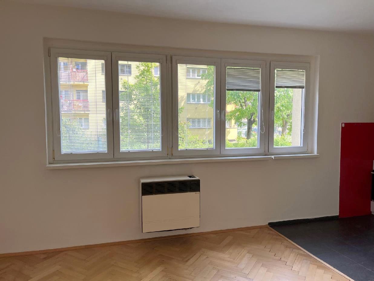 1 bedroom with open-plan kitchen flat to rent, 46 m², U Staré plynárny, Prague, Prague 1 bedroom with open-plan kitchen flat to rent, 46 m², U Staré plynárny, Prague, Prague
