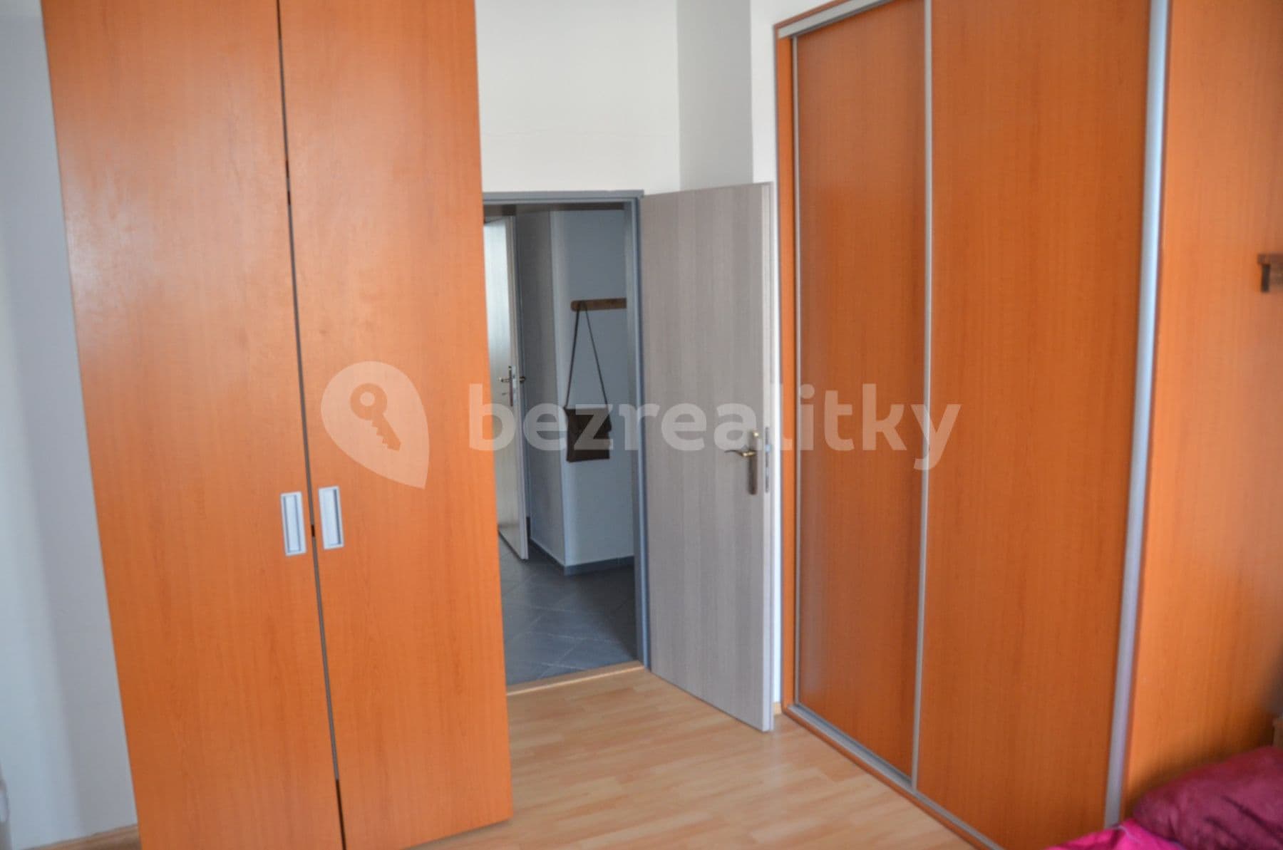 1 bedroom with open-plan kitchen flat to rent, 38 m², Slezská, Prague, Prague 1 bedroom with open-plan kitchen flat to rent, 38 m², Slezská, Prague, Prague