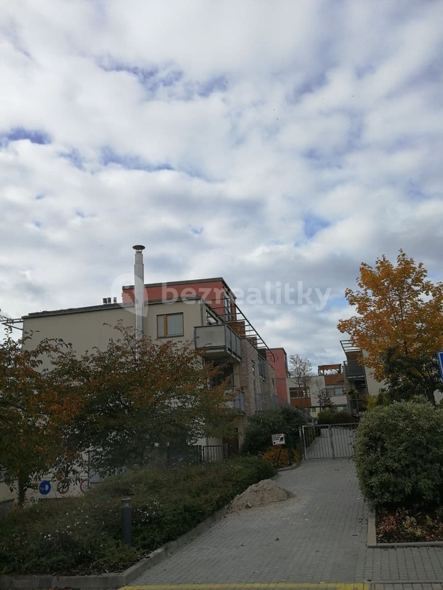 1 bedroom with open-plan kitchen flat to rent, 43 m², K Lesu, Prague, Prague 1 bedroom with open-plan kitchen flat to rent, 43 m², K Lesu, Prague, Prague